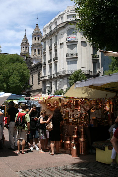 Sunday market in San Telmo (2008).