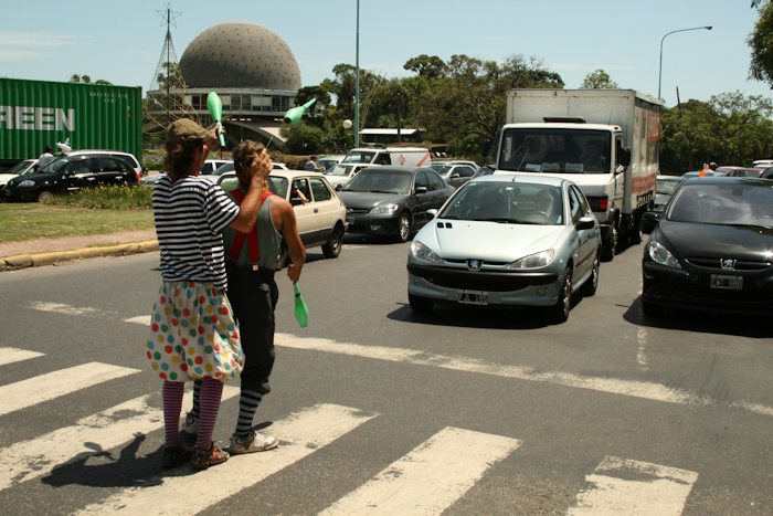 Traffic light jugglers (2008).