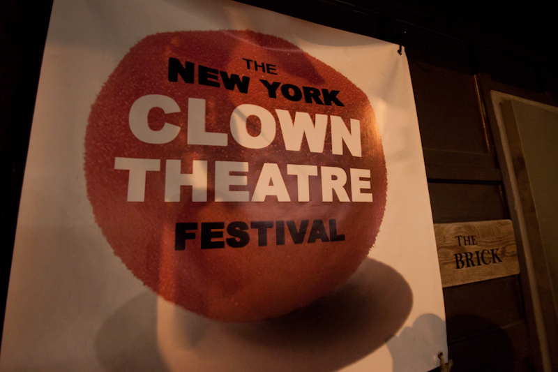 I only saw two shows at the Clown Theatre Festival, and I would consider neither of them clowning. Sure, both had some physical comedy and clowning elements, but both were character and sketch comedy from beginning to end. Thankfully I have no problem with that.