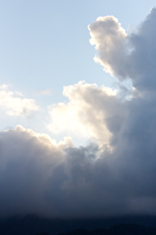 Hawaii on the Zaandam: Dramatic skies above Oahu.