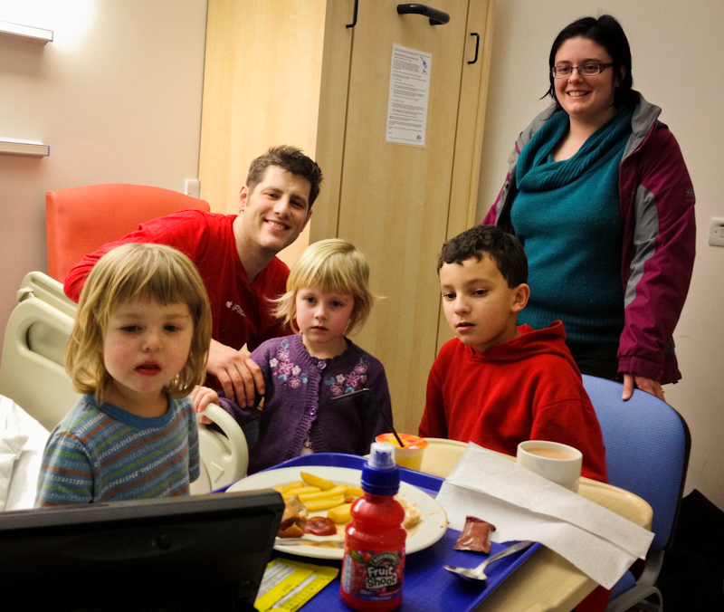 UK trip - January 2012: Family gathering in the hospital (iPhone photo).