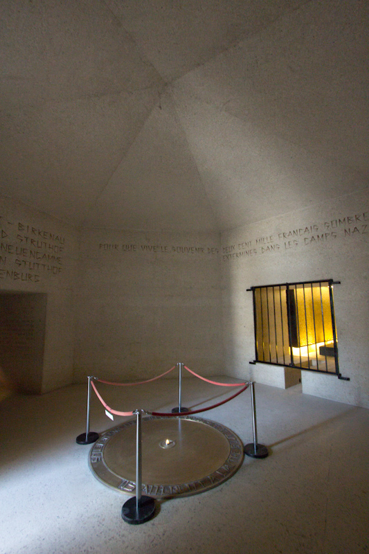 Luke and Juliane Summer Tour part 1: A day in Paris. MÃ©morial des Martyrs de la DÃ©portation.